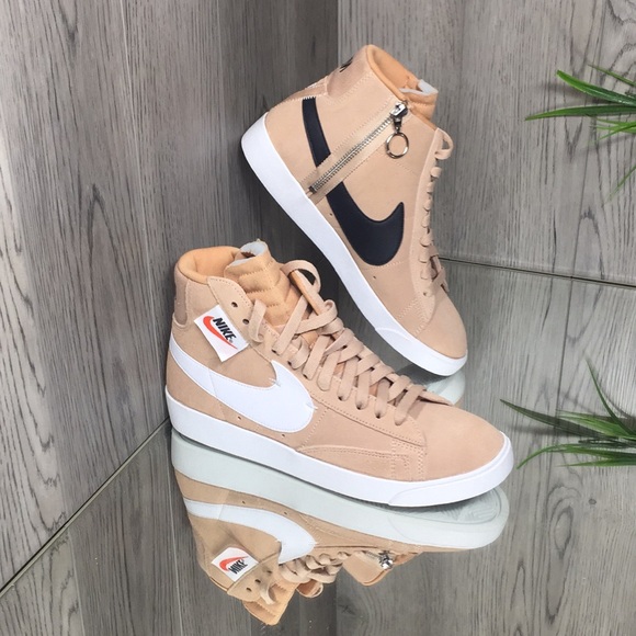 Nike Shoes - ❤️ WMNS NIKE Blazer Mid Rebel boo beige/summit whi